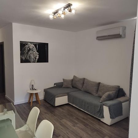 Apartments Dora 2 بيبينيا المظهر الخارجي الصورة